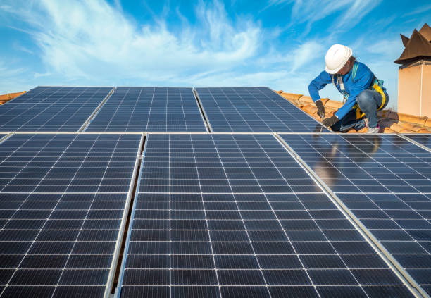 Best Solar Panel Roofing Installation  in Farmington, IL